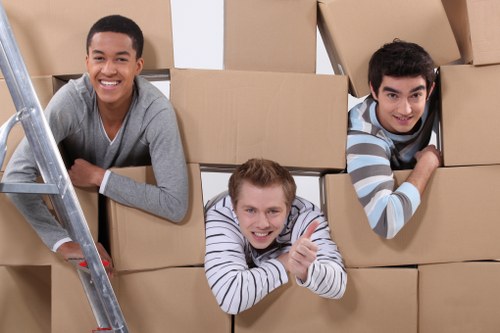 Local Castelnau moving truck helping with residential relocation