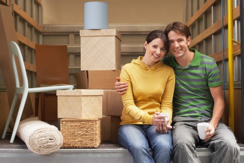 Local truck hire options for flats and homes in Castelnau