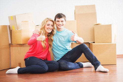 Secure handling of office equipment during a relocation in Castelnau