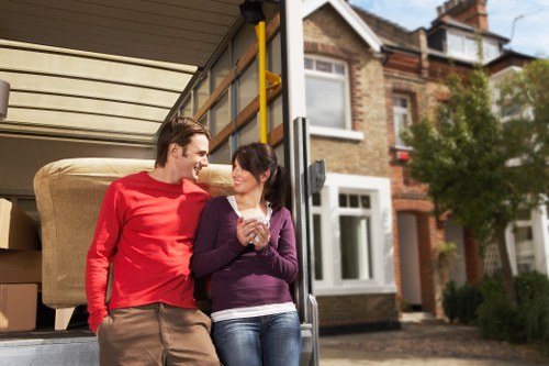 Hiring the right removal truck for access challenges in Castelnau